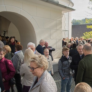 Festgottesdienst und Agape