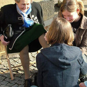 Schuhputzaktion der Firmlinge