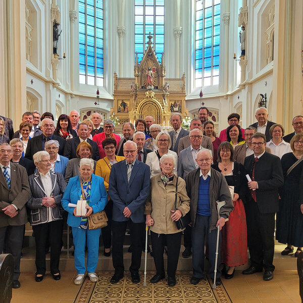Feier der Ehejubilare 2024 / Pfarrgemeinde Traun/Stiendl Feier der Ehejubilare 2024