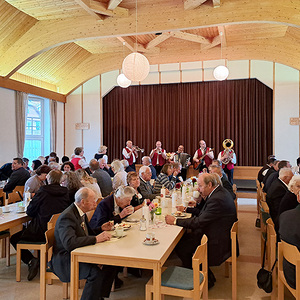 Feier im Pfarrsaal
