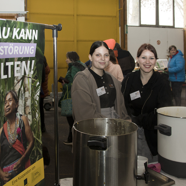Familienfasttag 2025 / Herbert Fink Fastensuppe am Bauernmarkt