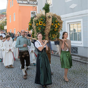 900 Jahre sind vergangen, seitdem die Kirchdorfer Kirche geweiht wurde. Mit einem großen Pfarrfest und Erntedank fanden die Jubiläumsfeiern ihren Höhepunkt und Abschluss.